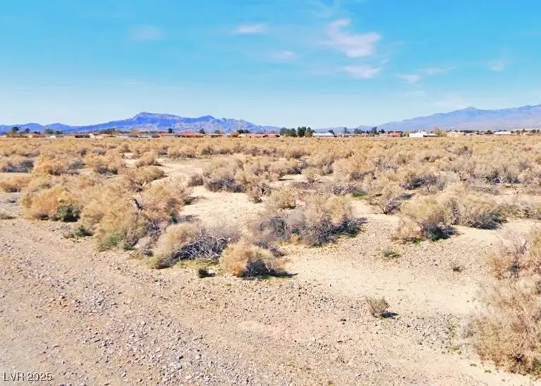 1090 E Idaho Street, Pahrump, NV 89048 - #3