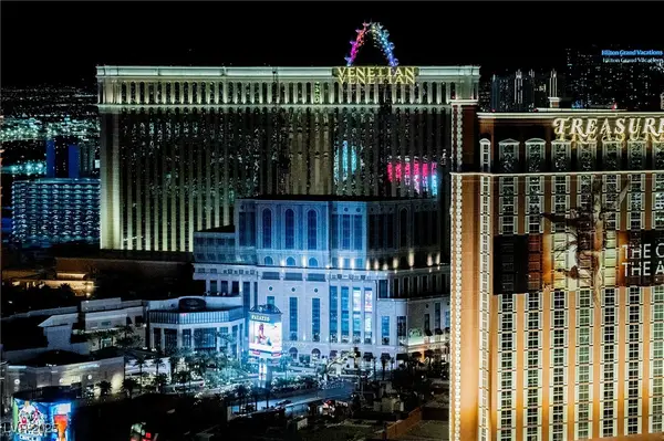 2000 N Fashion Show Drive #4301, Las Vegas, NV 89109