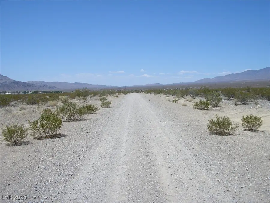 4220 Hawaii Avenue, Pahrump, NV 89060 - #2