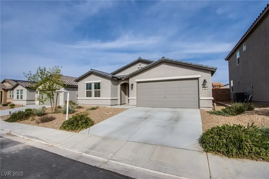 380 Horsetail Falls Street, Indian Springs, NV 89018 - Image #2