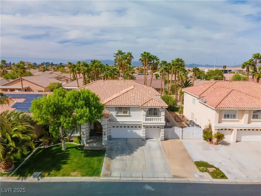 1430 October Oak Avenue, Las Vegas, NV 89123 - Image #2