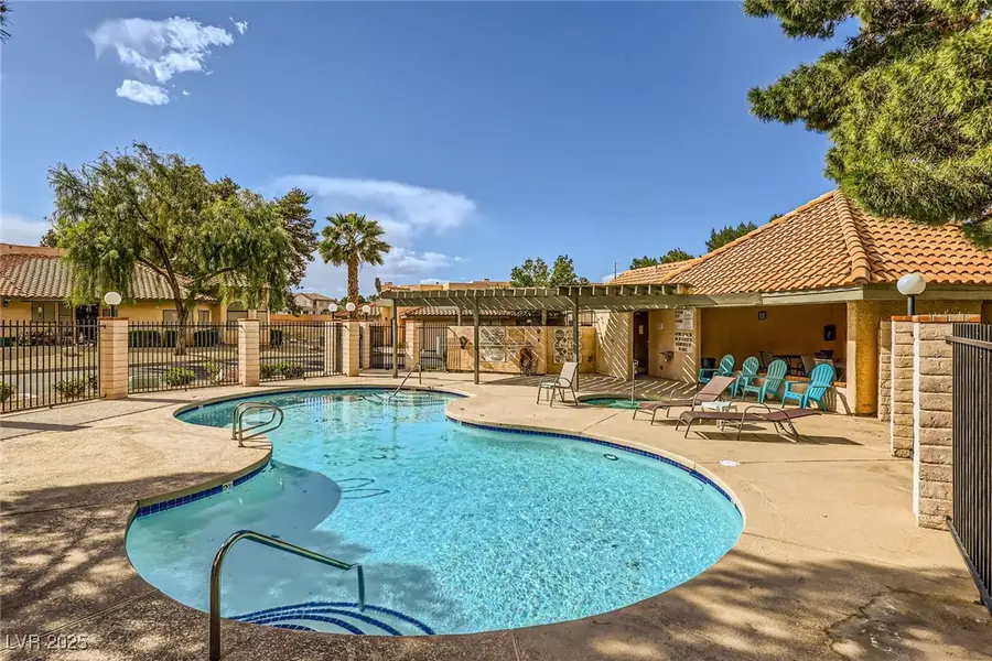 3637 Laguna Del Sol Drive, Las Vegas, NV 89121 - Image #2