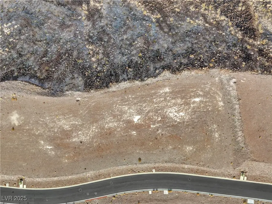 42 Cloudrock Court, Henderson, NV 89012 - Image #2