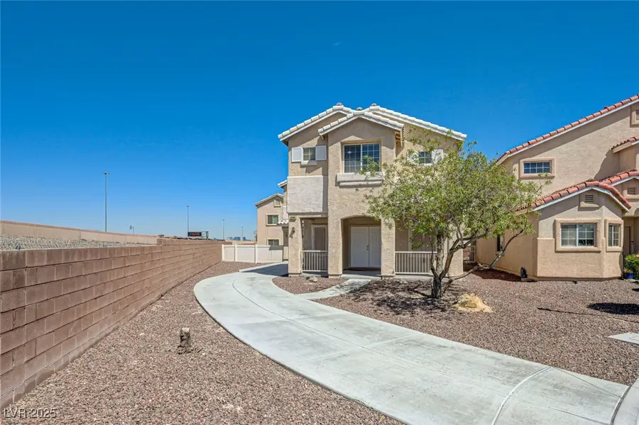 1596 Little Crow Avenue, Las Vegas, NV 89123 - Image #3