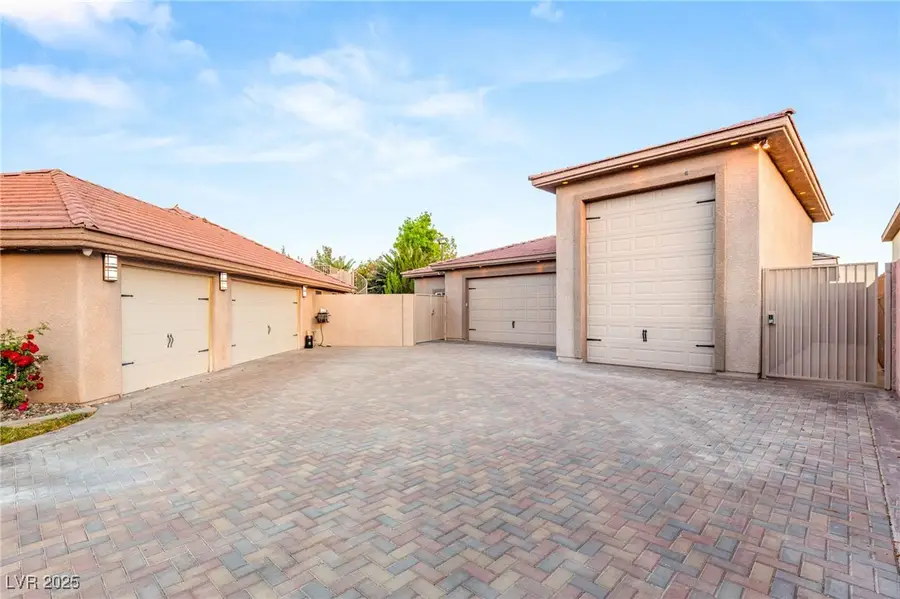 8275 W Craig Road, Las Vegas, NV 89129 - Image #3