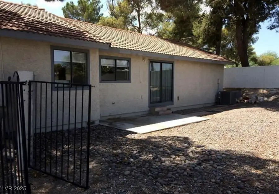 3948 Applecrest Street, Las Vegas, NV 89108 - Image #3