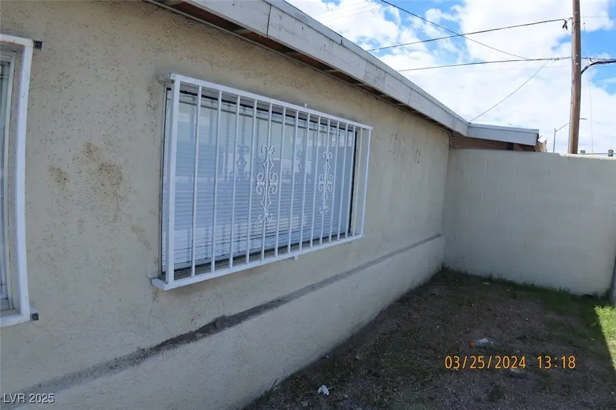 10 E Bonanza Road, Las Vegas, NV 89101 - Image #2