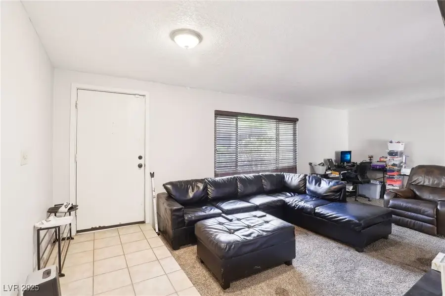 3233 Kinsale Court, Las Vegas, NV 89121 - Image #3