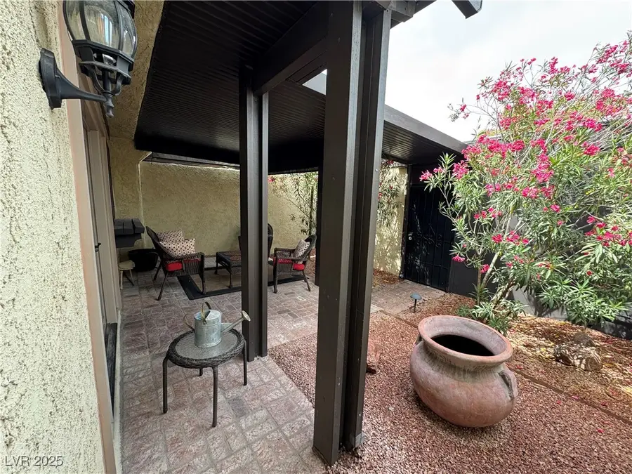 4662 Kelly Barry Way, Las Vegas, NV 89121 - Image #2