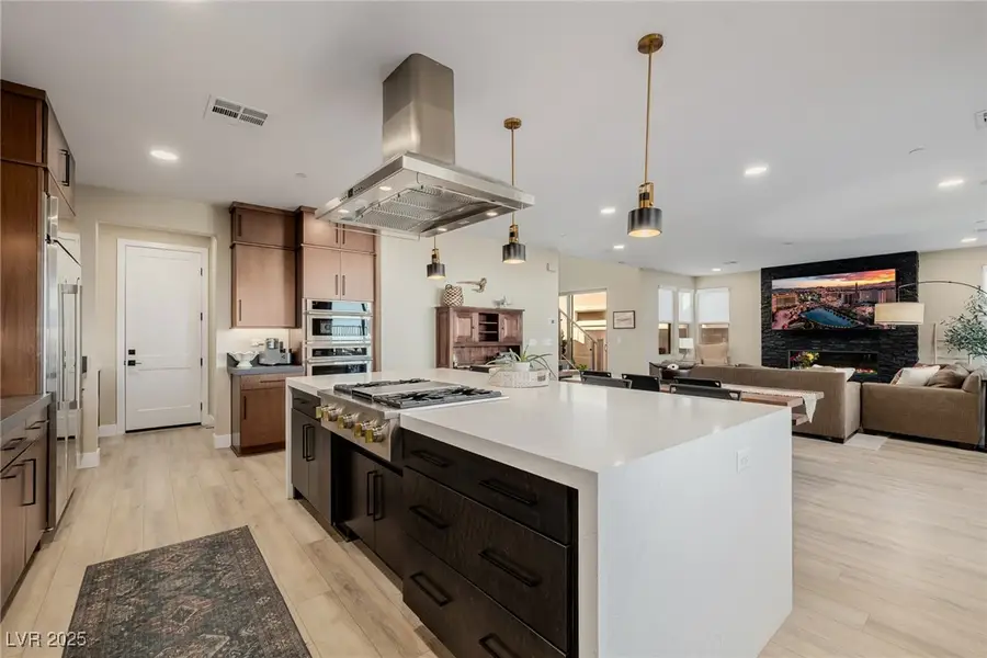 436 Crown Mesa Avenue, Las Vegas, NV 89138 - Image #2