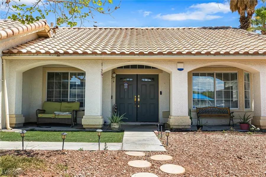 5912 Hollowridge Road, North Las Vegas, NV 89031 - Image #2