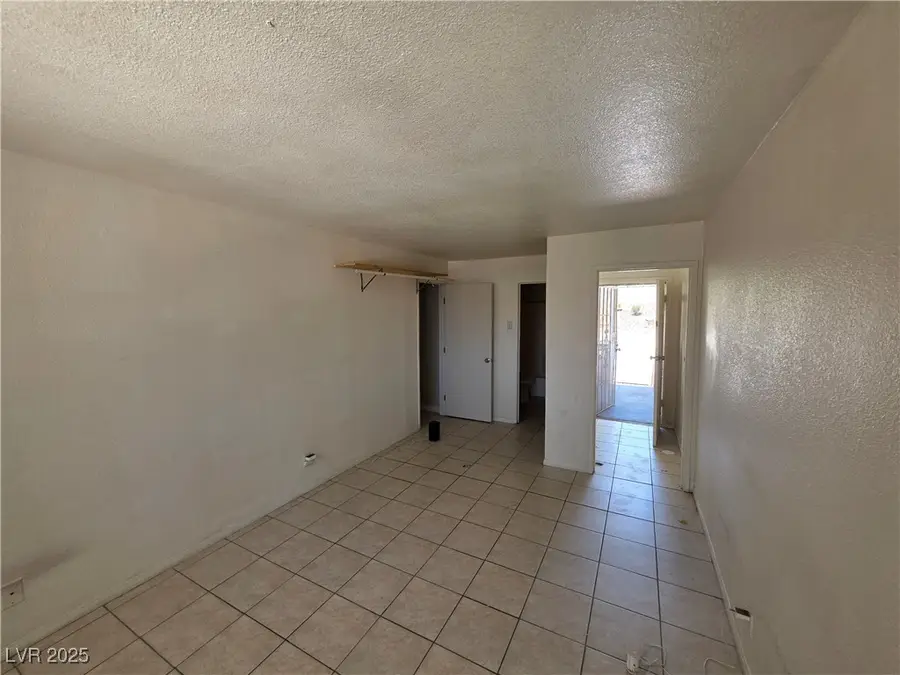 5440 Swenson Street #18, Las Vegas, NV 89119 - Image #3