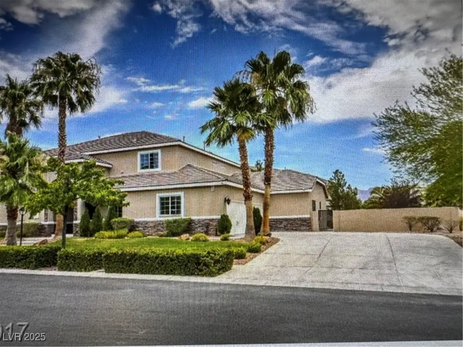 7360 Bachelors Button Drive, Las Vegas, NV 89131 - Image #2
