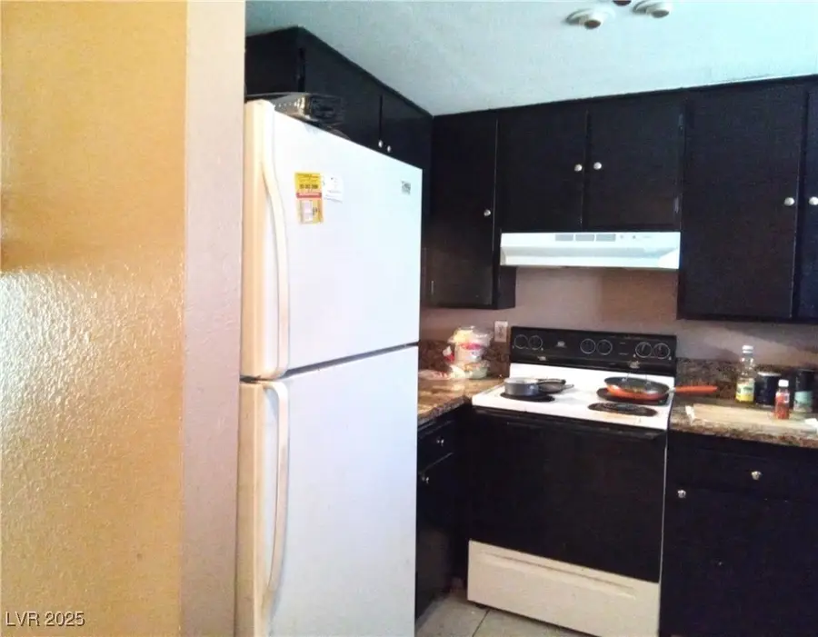 2349 Cardiff Lane #B, Las Vegas, NV 89108 - Image #2