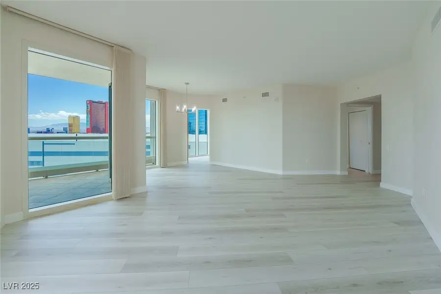 2747 Paradise Road #2305, Las Vegas, NV 89109 - Image #2