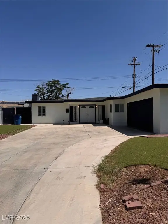 3900 San Angelo Avenue, Las Vegas, NV 89102