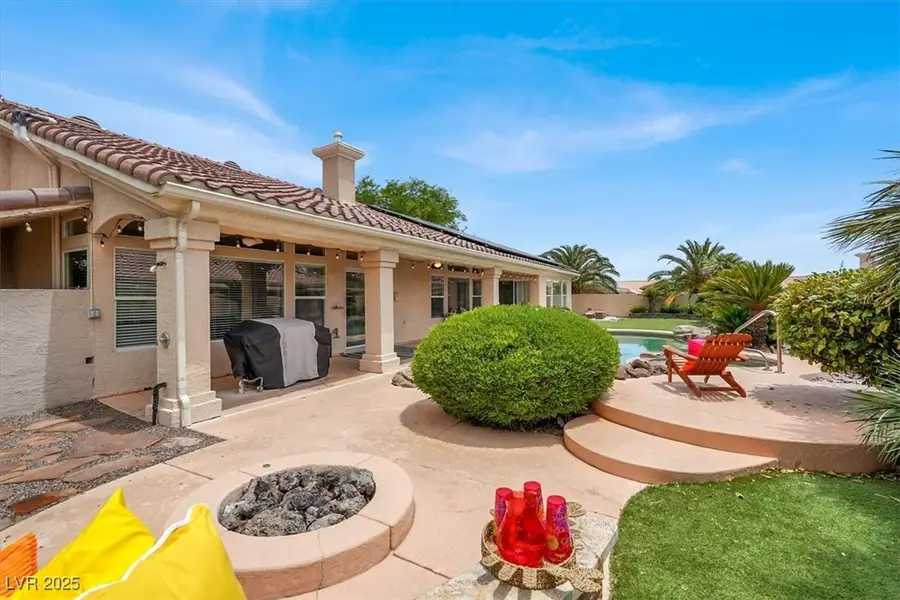 7511 Bridlehorne Avenue, Las Vegas, NV 89131 - Image #2