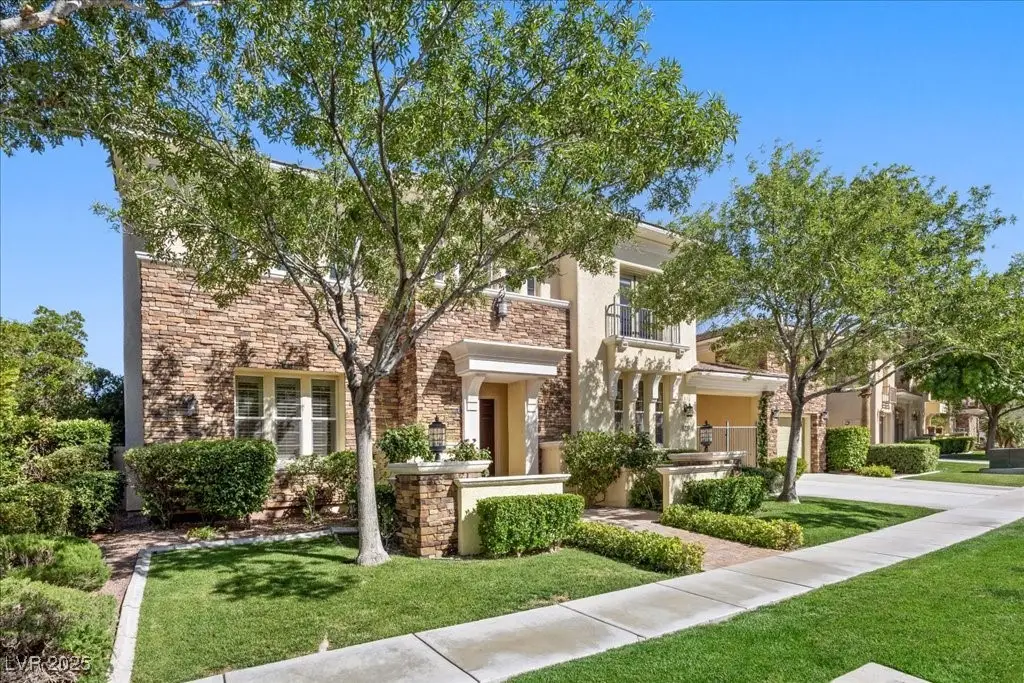 300 N Royal Ascot Drive, Las Vegas, NV 89144 - Image #1