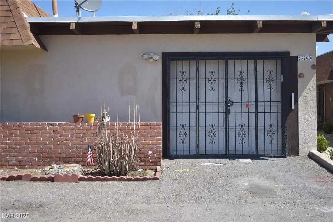 3260 N Heritage Way, Las Vegas, NV 89121 - Image #1