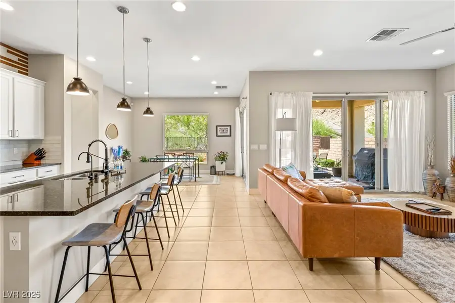 10890 Red Yucca Drive, Las Vegas, NV 89138 - Image #2