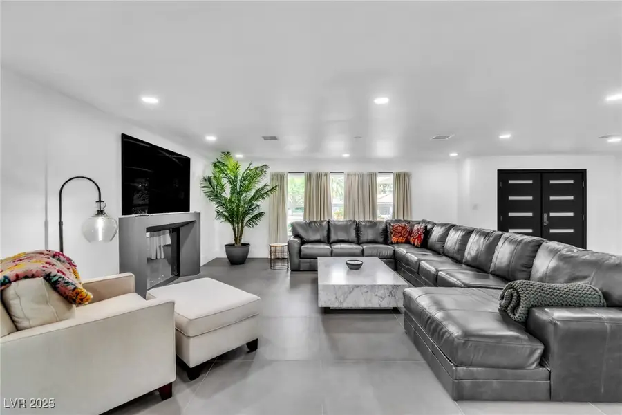 3189 Montecito Drive, Las Vegas, NV 89120 - Image #3