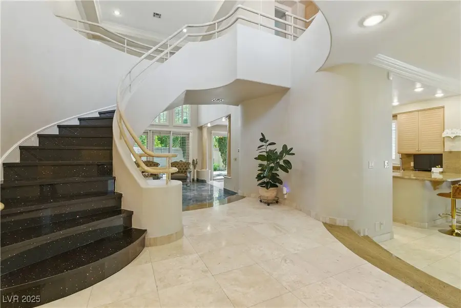 8215 Crow Valley Lane, Las Vegas, NV 89113 - Image #3