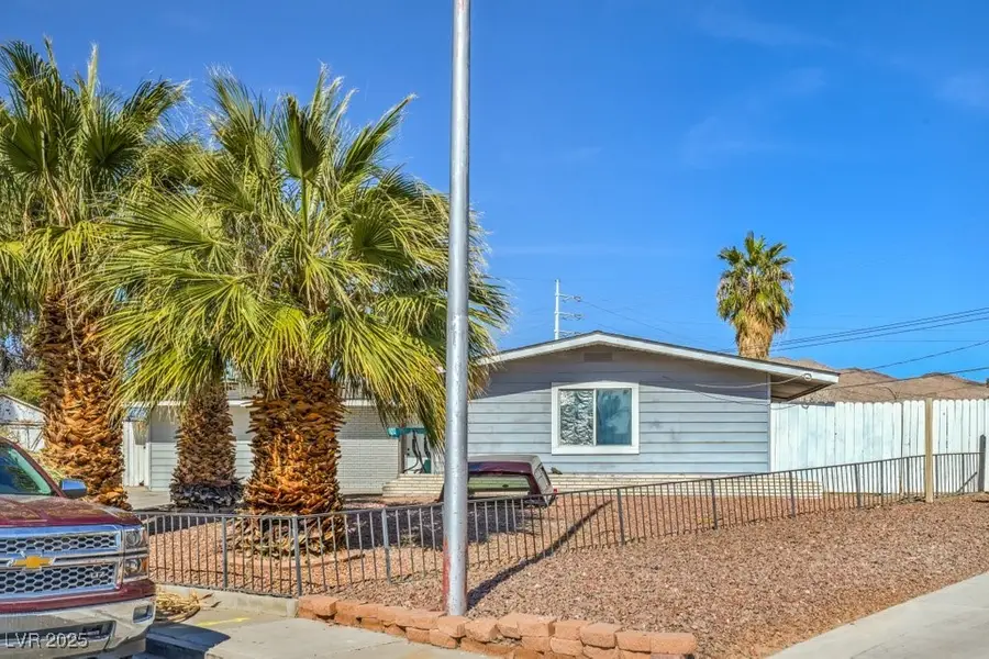 2450 Tournament Street, Las Vegas, NV 89142 - Image #3