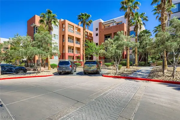 43 E Agate Avenue #302, Las Vegas, NV 89123