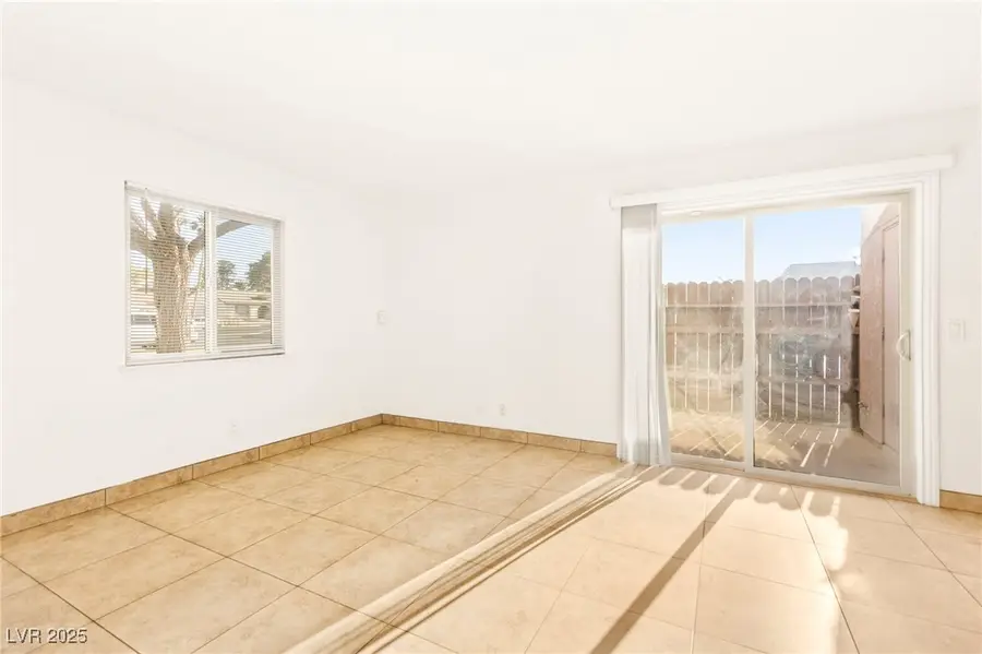 3668 Villa Knolls East Drive, Las Vegas, NV 89120 - Image #3