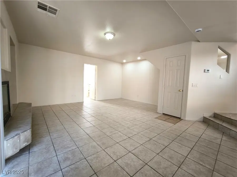 9693 Bighorn Island Avenue, Las Vegas, NV 89148 - Image #3