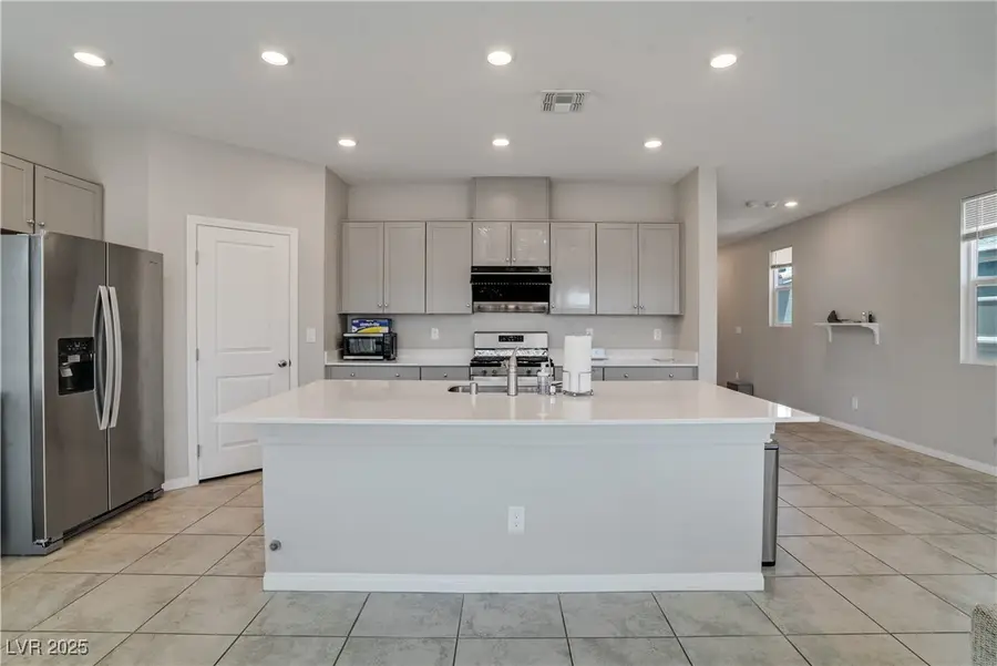 10630 Adobe Ranch Street, Las Vegas, NV 89141 - Image #2