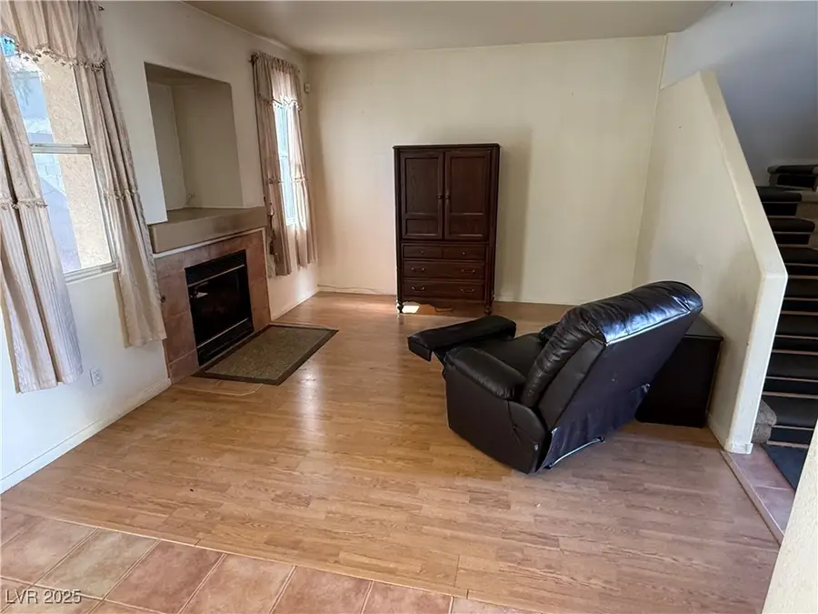 977 Country Skies Avenue, Las Vegas, NV 89123 - Image #3