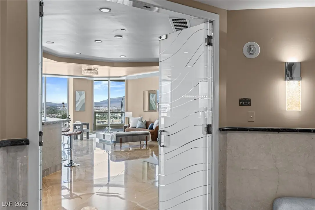 2877 Paradise Road #3202, Las Vegas, NV 89109 - Image #1