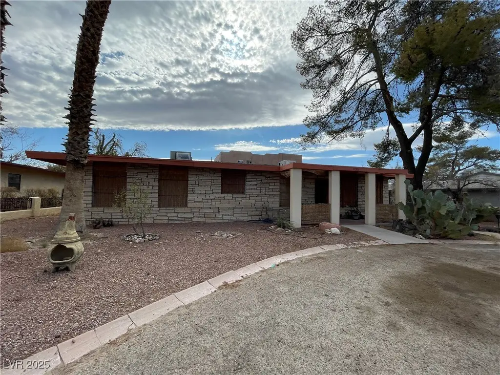 825 Lacy Lane, Las Vegas, NV 89107 - Image #1