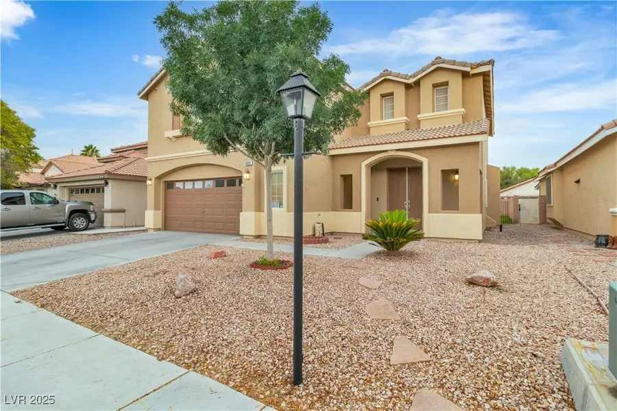 5001 Pounding Surf Avenue, Las Vegas, NV 89131 - Image #3