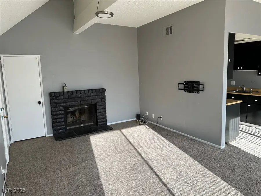 4241 Gannet Circle #202, Las Vegas, NV 89103 - Image #3