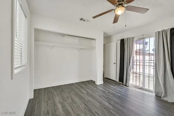 1722 E University Avenue #5, Las Vegas, NV 89119