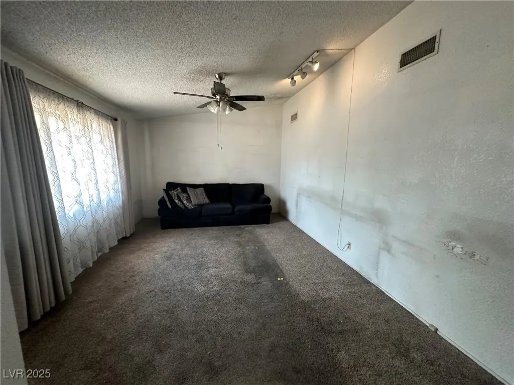 2184 Sunnyslope Avenue, Las Vegas, NV 89119 - Image #1