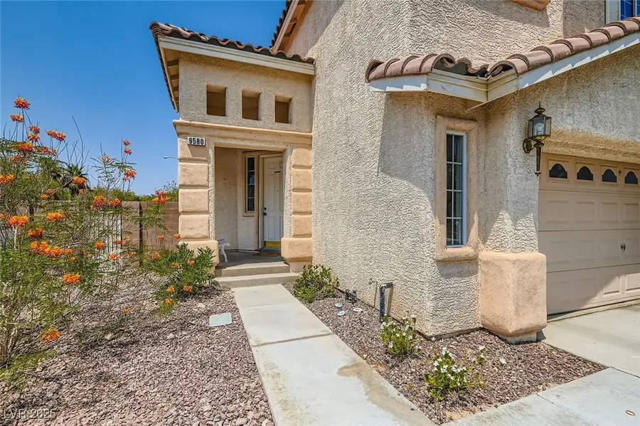 9580 Magnificent Avenue, Las Vegas, NV 89148 - Image #3