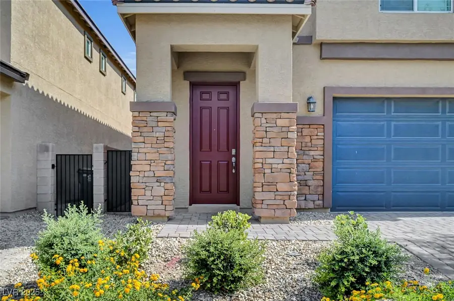 4527 Solitude Falls Avenue, North Las Vegas, NV 89084 - Image #2