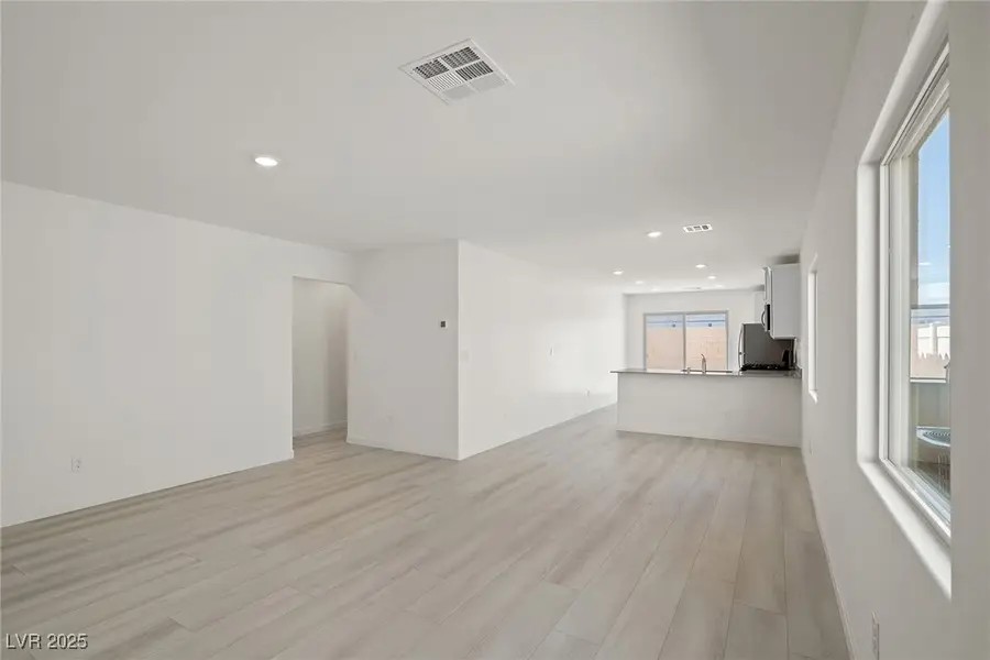 6760 Violet Cascade Avenue, Las Vegas, NV 89156 - Image #3