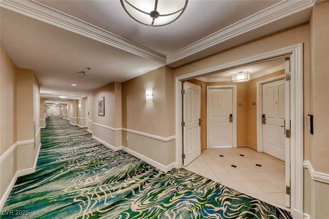 135 E Harmon Avenue #2621, Las Vegas, NV 89109 - Image #1
