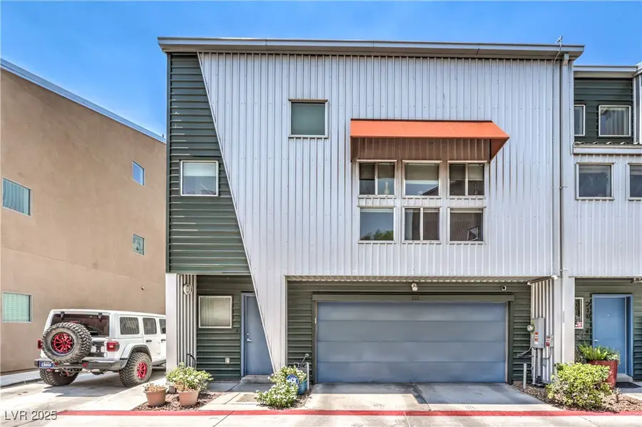 223 Tower Street, Las Vegas, NV 89101 - Image #2