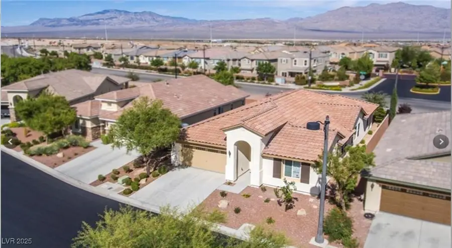 7810 Sundial Peak Street, Las Vegas, NV 89166 - Image #3
