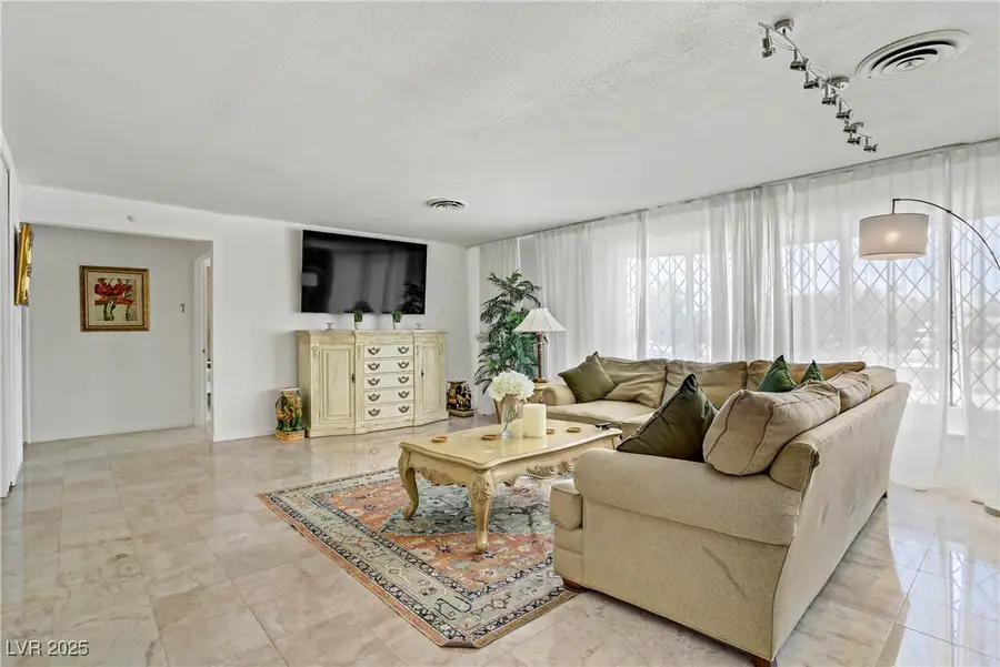 4568 Carriage Lane, Las Vegas, NV 89119 - Image #3
