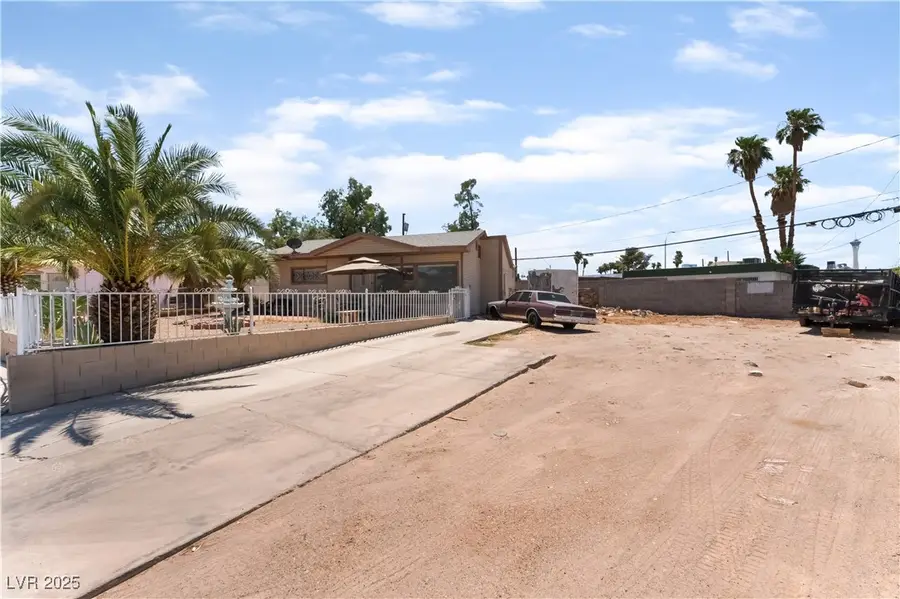 1908 Ardmore Street, Las Vegas, NV 89104 - #2