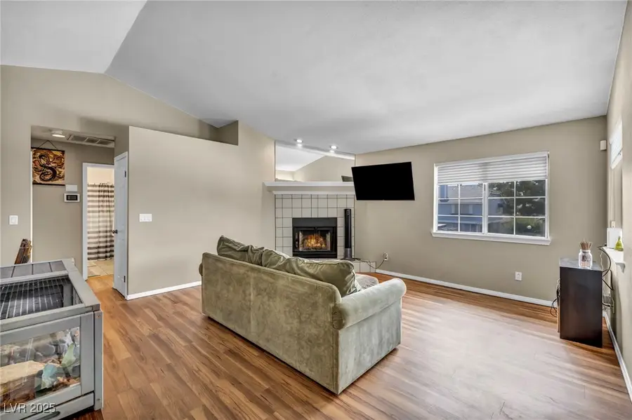 5419 Centurion Court #203, Las Vegas, NV 89122 - Image #3