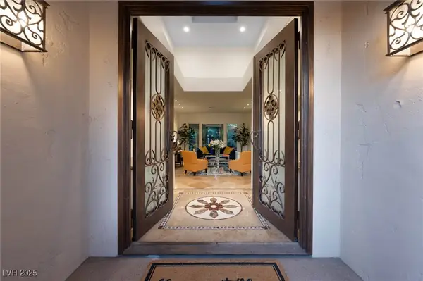 9004 Rolling Knoll Court, Las Vegas, NV 89134