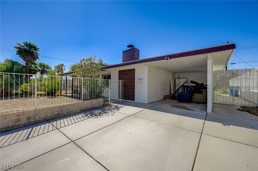 1828 Hassett Avenue, Las Vegas, NV 89104 - Image #2