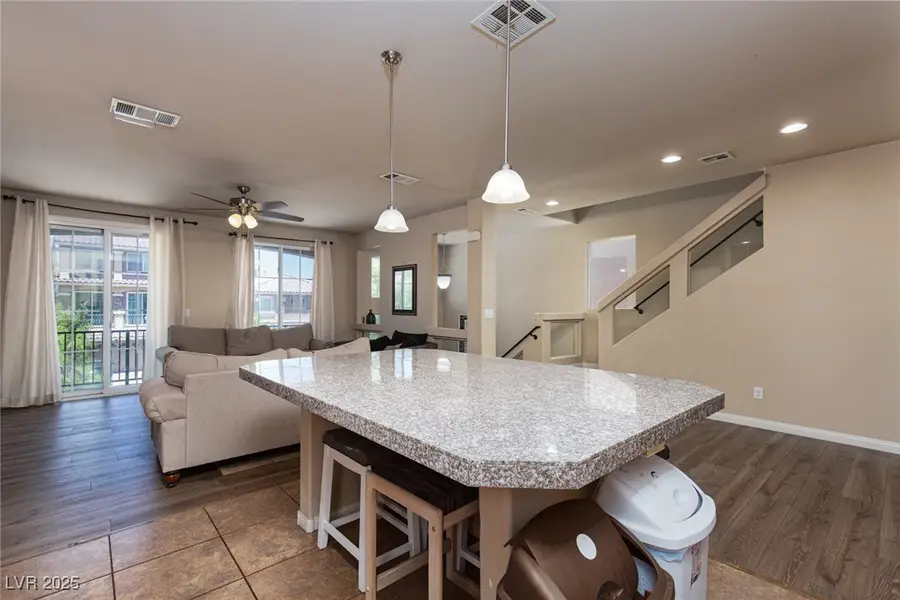 5283 Ledgewood Creek Avenue, Las Vegas, NV 89141 - Image #2